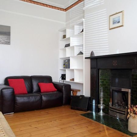 Central And Spacious 2 Bedroom Flat With Garden Edinburgh Ngoại thất bức ảnh