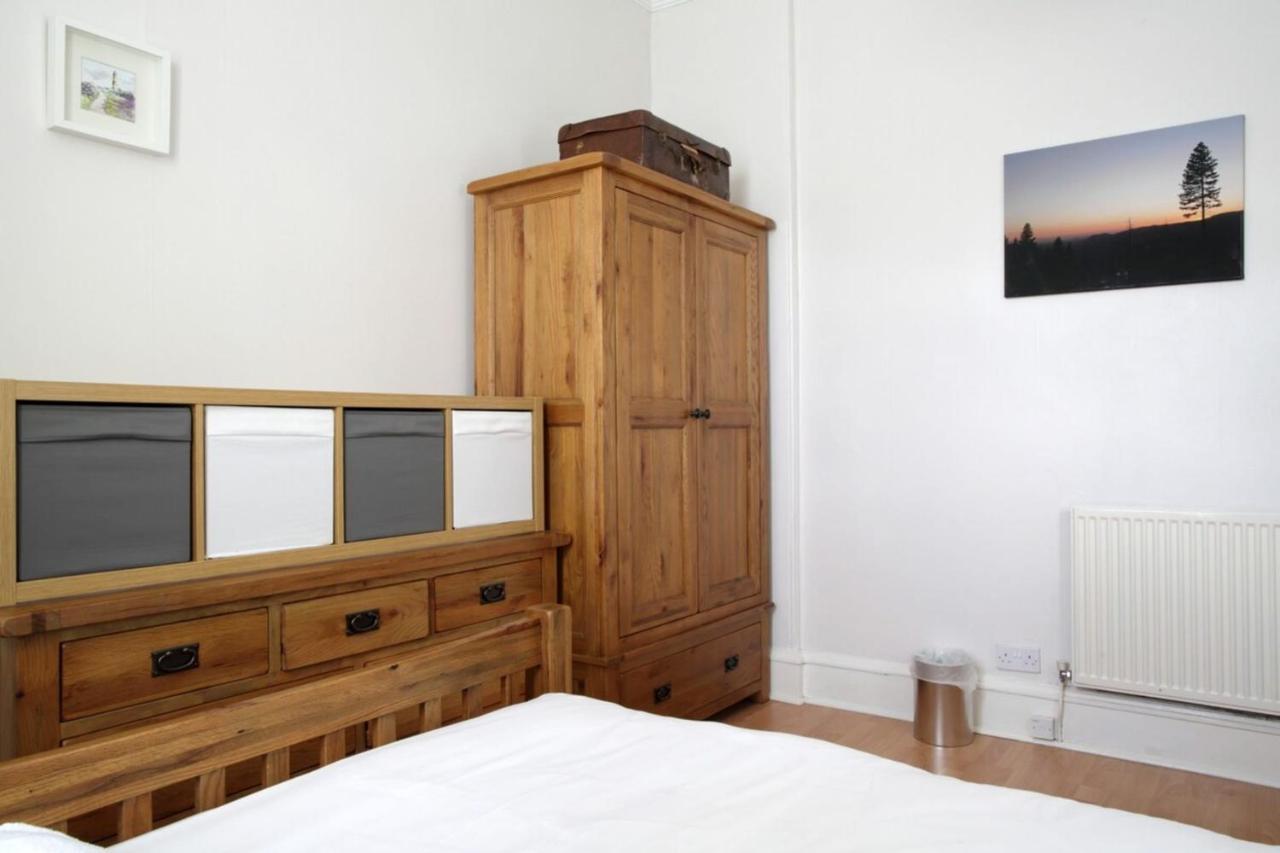 Central And Spacious 2 Bedroom Flat With Garden Edinburgh Ngoại thất bức ảnh
