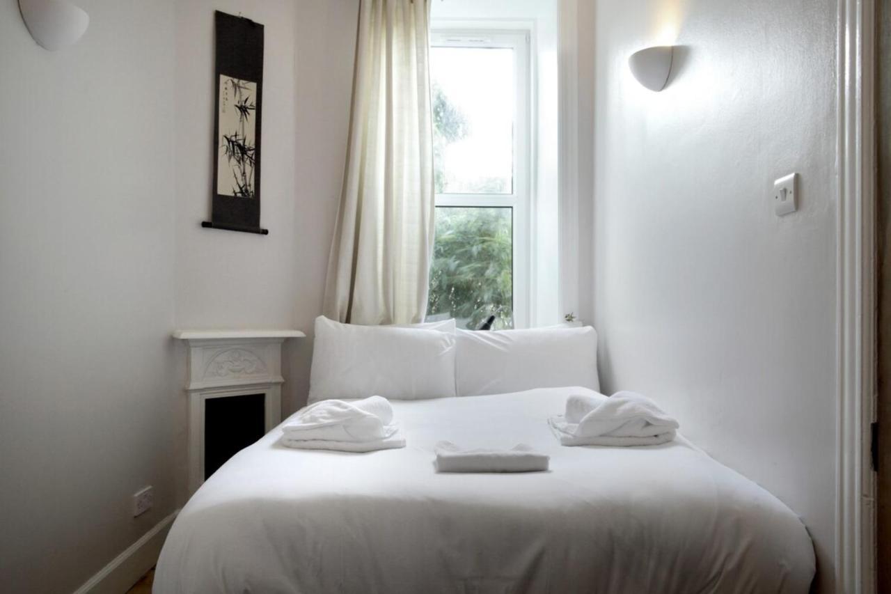 Central And Spacious 2 Bedroom Flat With Garden Edinburgh Ngoại thất bức ảnh