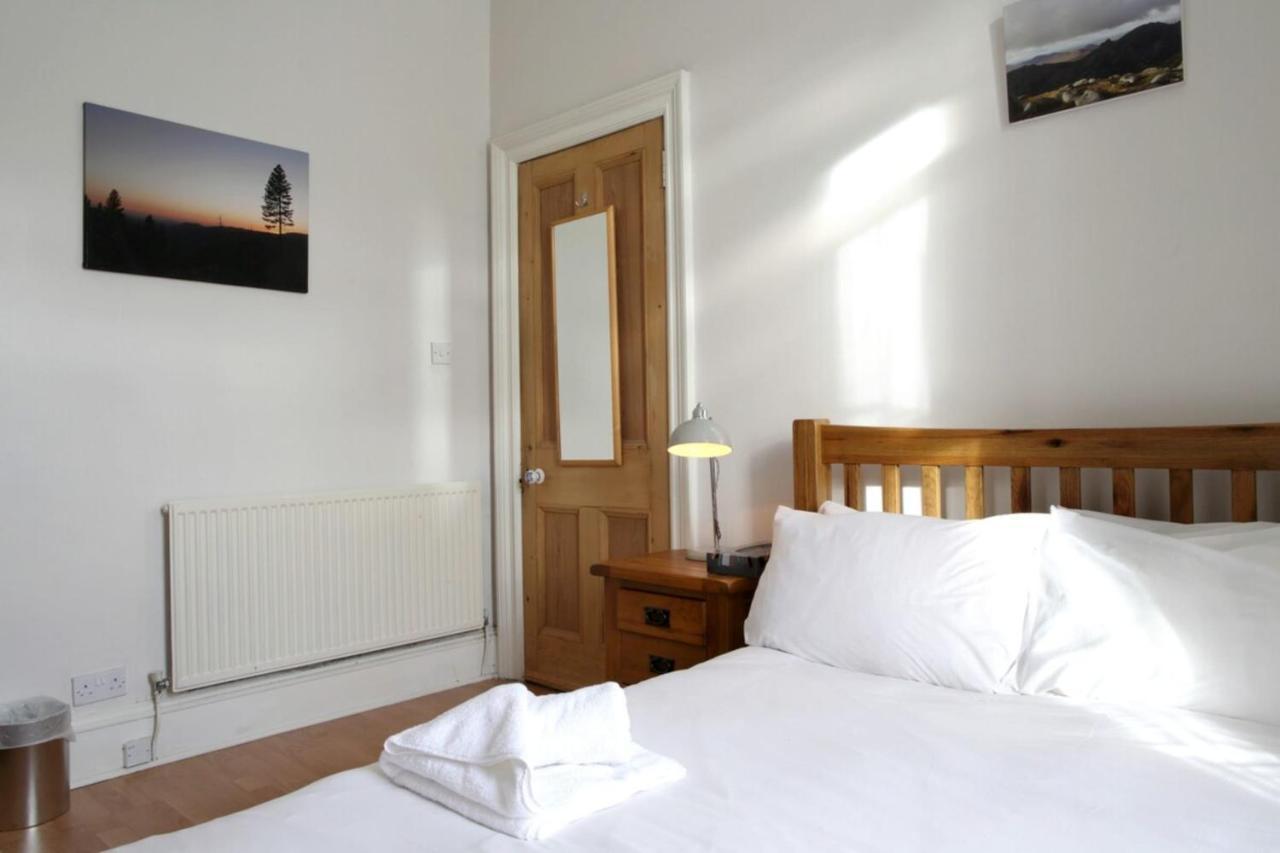 Central And Spacious 2 Bedroom Flat With Garden Edinburgh Ngoại thất bức ảnh