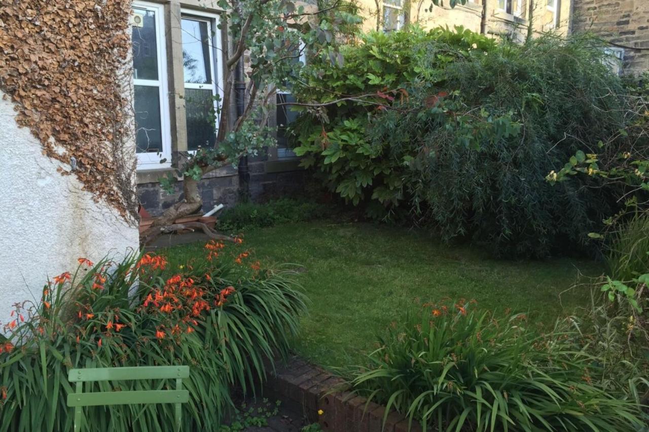 Central And Spacious 2 Bedroom Flat With Garden Edinburgh Ngoại thất bức ảnh