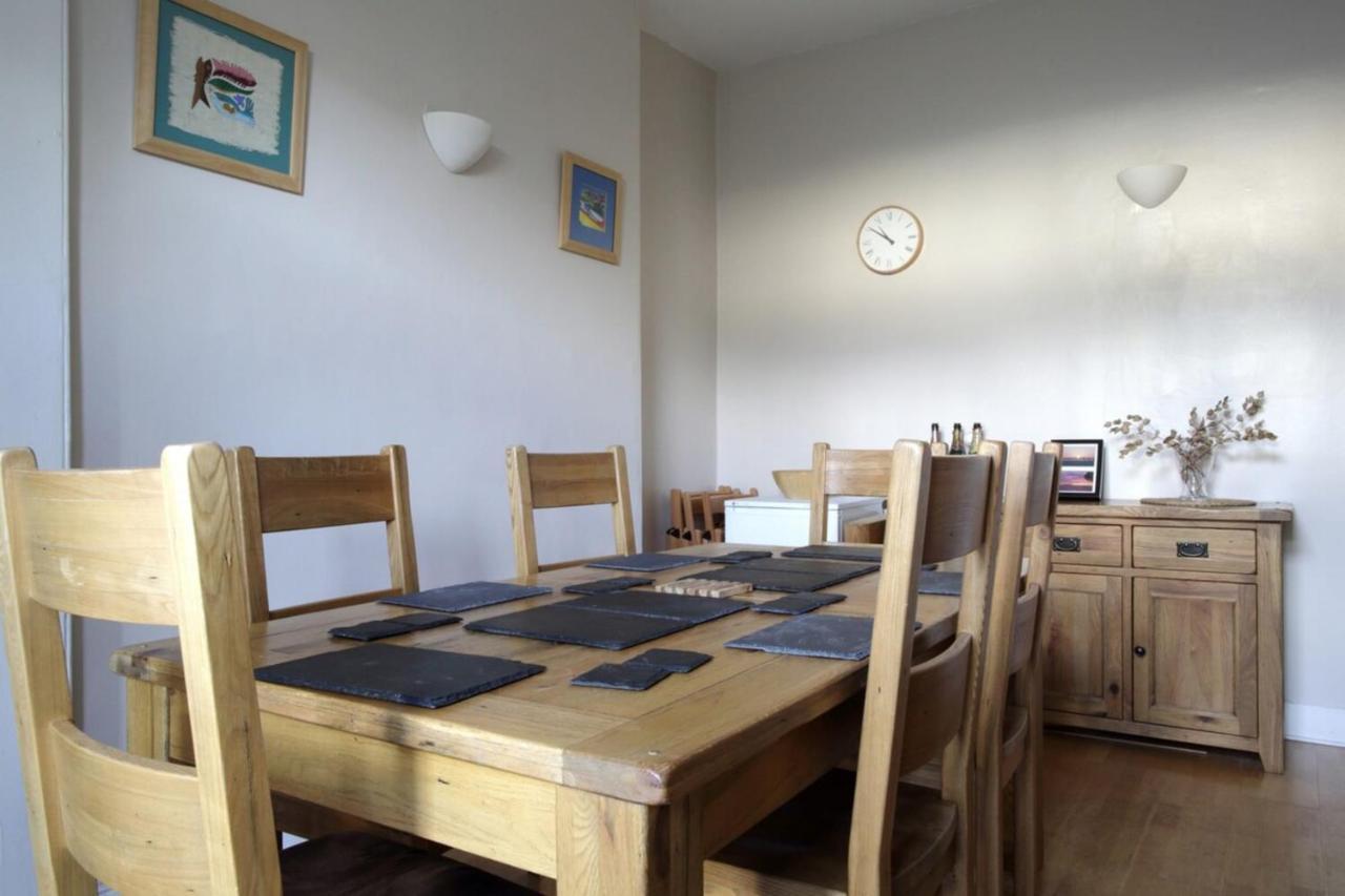 Central And Spacious 2 Bedroom Flat With Garden Edinburgh Ngoại thất bức ảnh